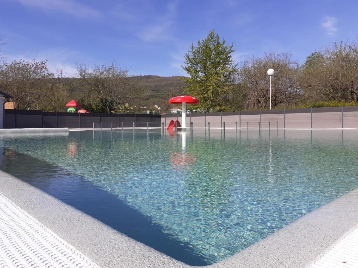 Camping Du Lac Foix Eksteriør billede