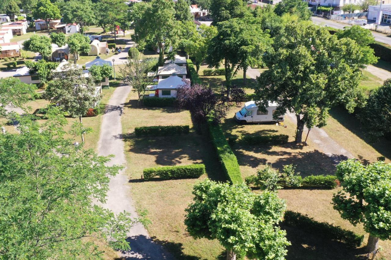 Camping Du Lac Foix Eksteriør billede